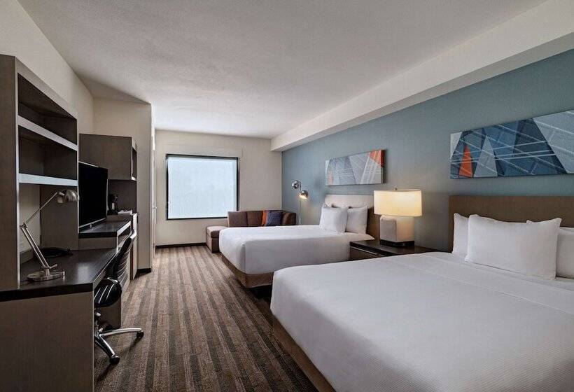 هتل Hyatt House Carlsbad