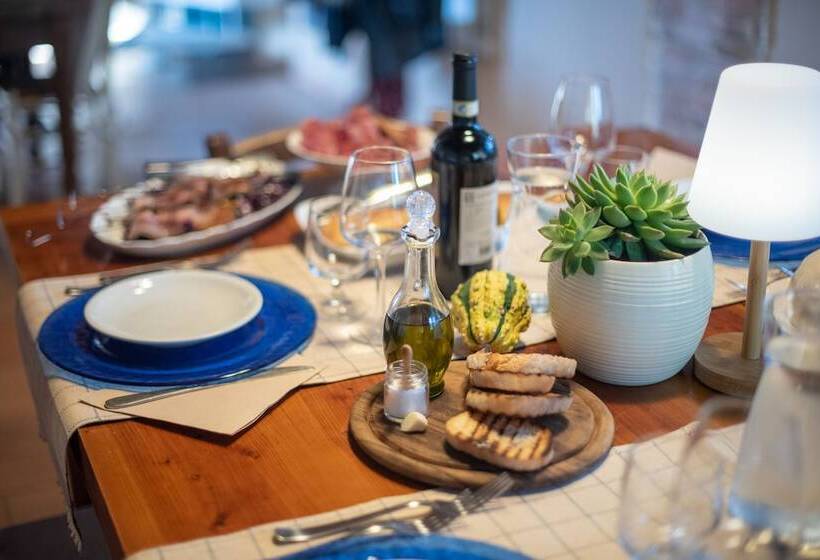 فندق ريفى Torre Rasa