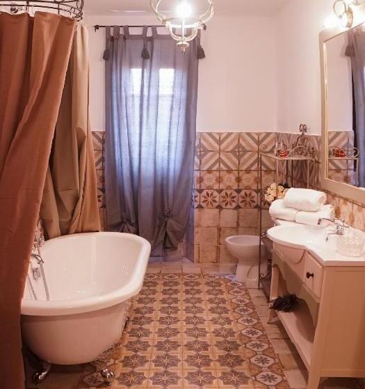 بنسيون Casa Lu Duttori