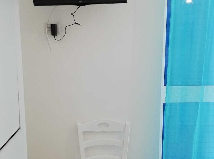 تختخواب و صبحانه Coast To Coast Salento Sea Rooms