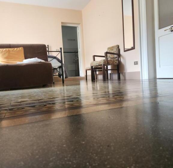 تختخواب و صبحانه Dimora Liberty