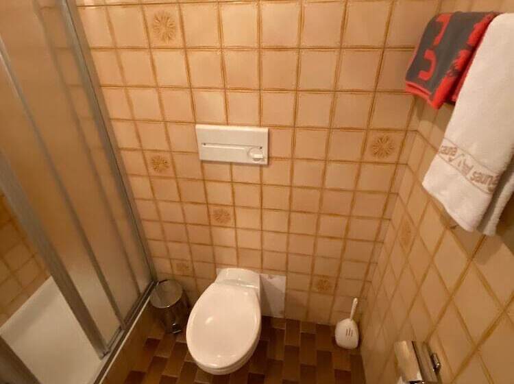 هتل Gasthof Albergo Ressmair