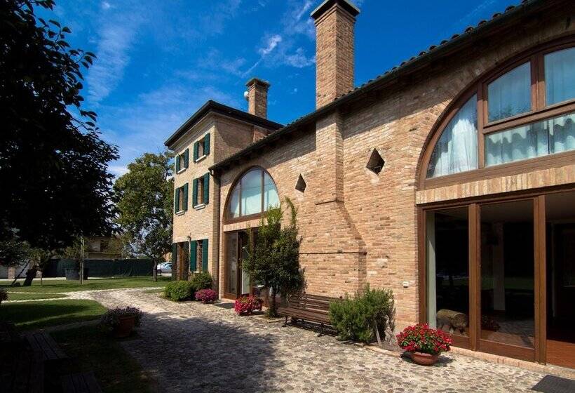 فندق ريفى Casolare La Quercia