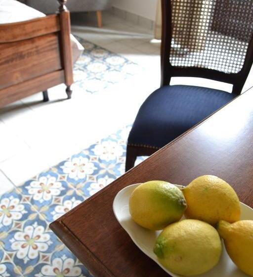 تختخواب و صبحانه Agorà Panoramic Rooms