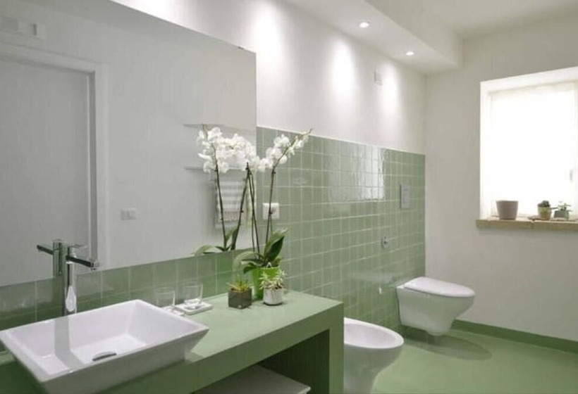 مبيت وإفطار Community Rooms & Wine