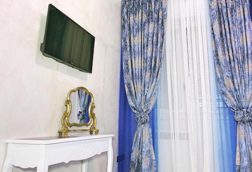 Bed and Breakfast L Antenna