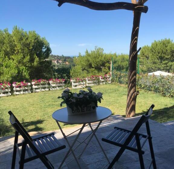 مبيت وإفطار La Trave