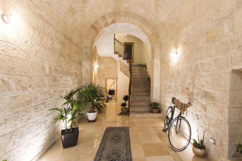 تختخواب و صبحانه Mulberry House