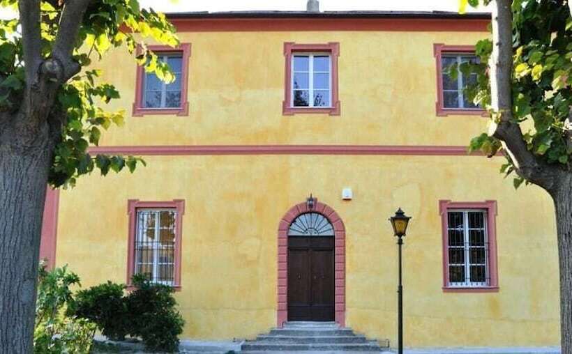 مبيت وإفطار Villa Eugenia