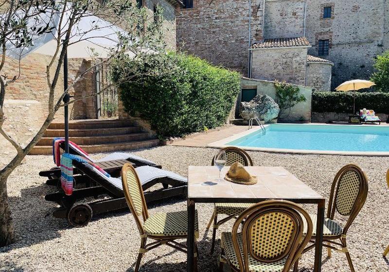 簡易ホテル Il Borgo Di Olive