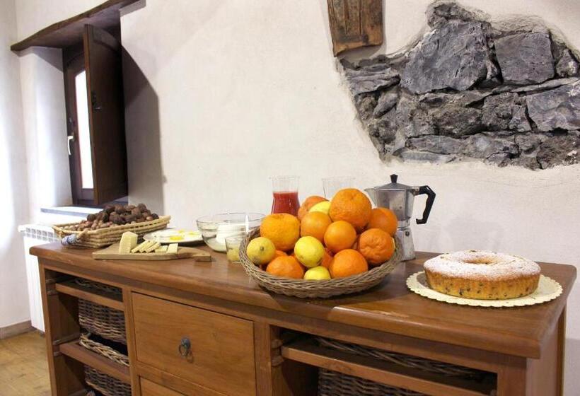 هتل روستایی Agriturismo La Caraffara Sull  Etna