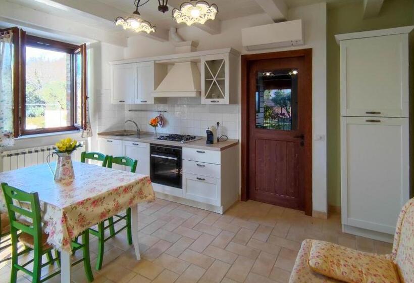 فندق ريفى Agriturismo Pascucci