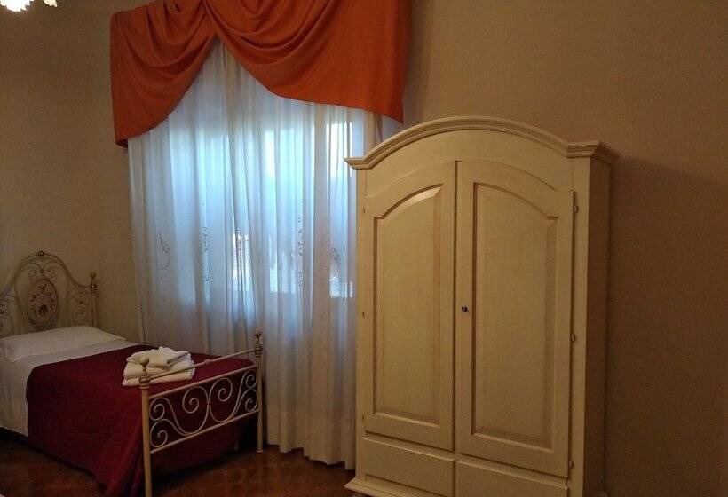 تختخواب و صبحانه Le Corti Del Casale