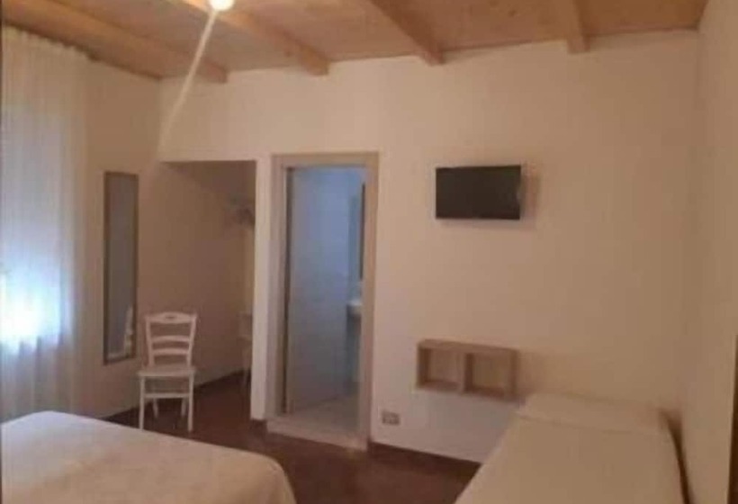 تختخواب و صبحانه Le Corti Del Casale