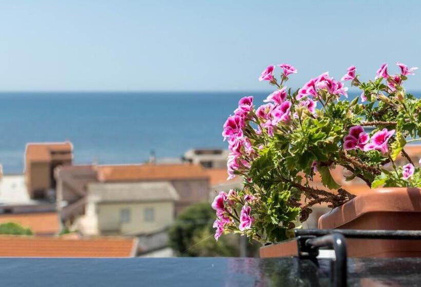 بنسيون Mare Lughente