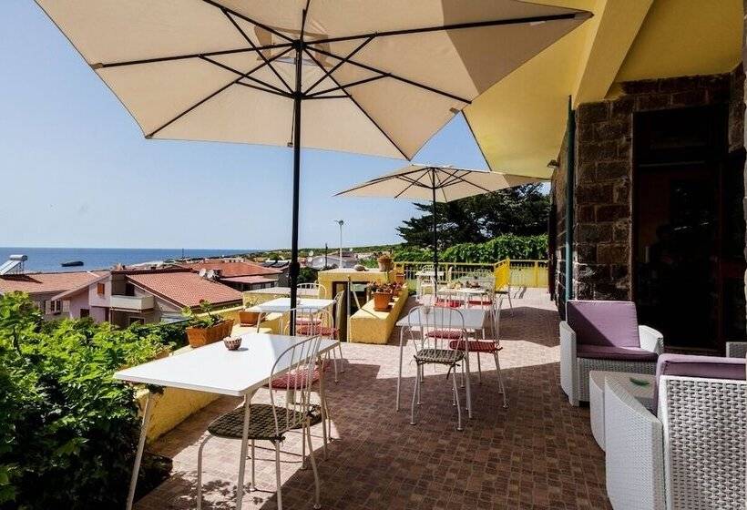 بنسيون Mare Lughente