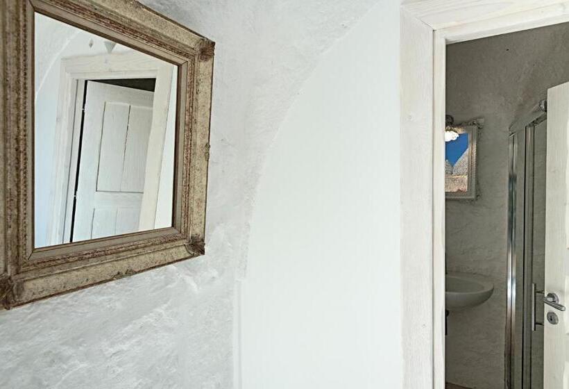 تختخواب و صبحانه Trullitria Rooms