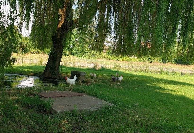 مبيت وإفطار Agriturismo Cascina Poscallone