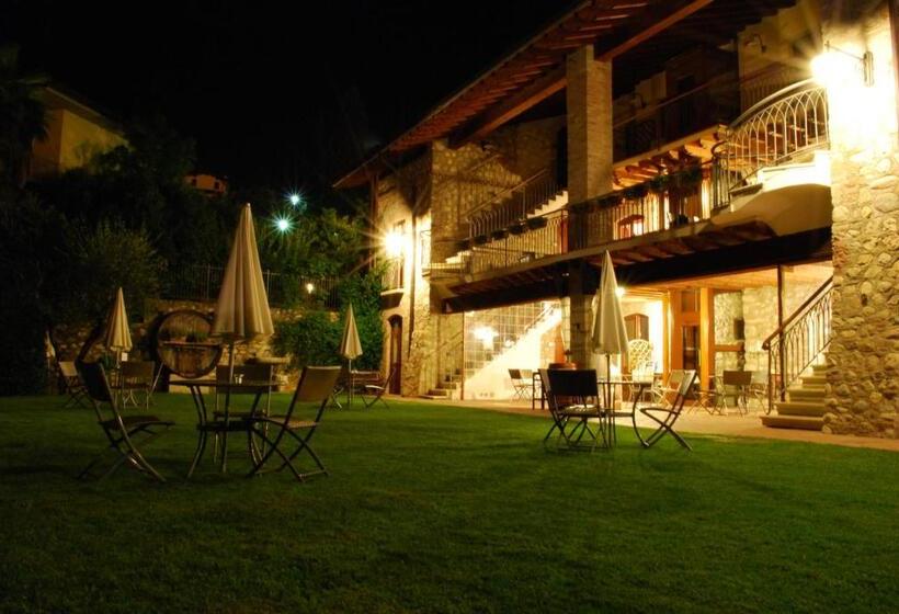 Сельский отель Agriturismo Cascina Crocelle