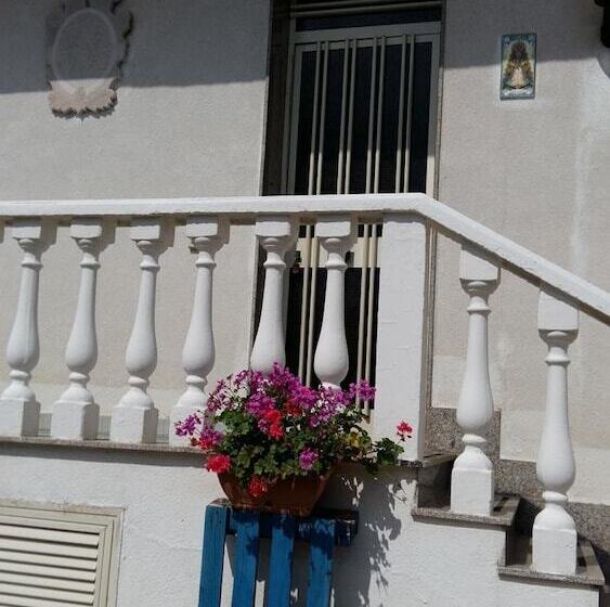پانسیون Garden