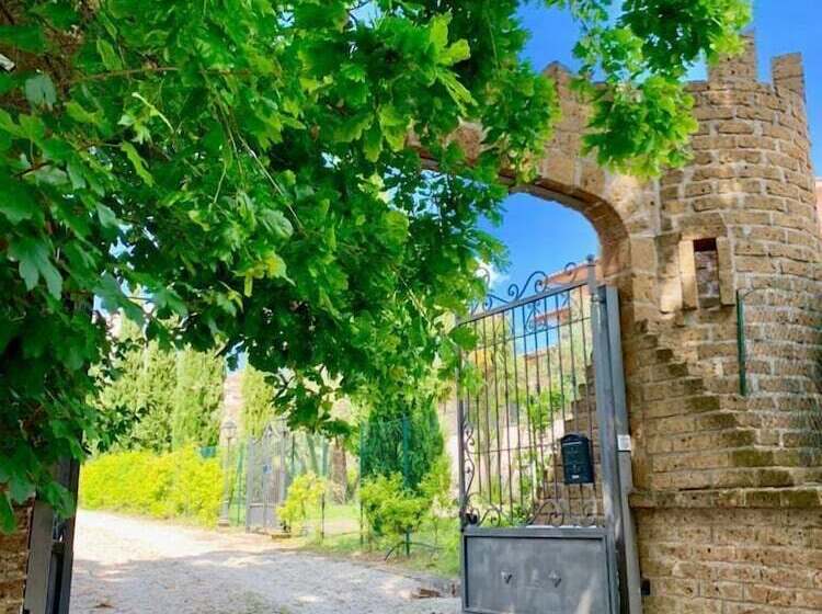 펜션 La Torretta Guest House