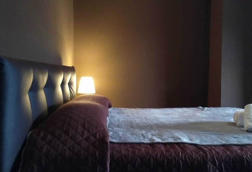پانسیون Cconforthotels R&b Semplici Emozioni   Self Check In