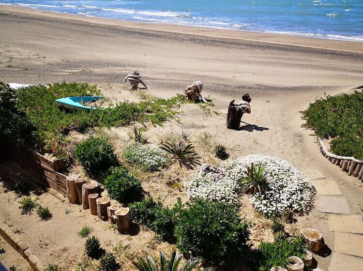 مبيت وإفطار La Duna Beach