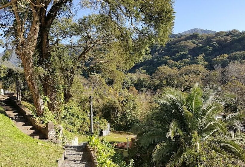 مسافرخانه Selva Montana