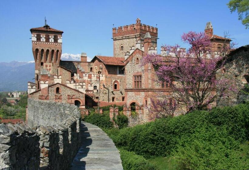 هتل Castello Di Pavone