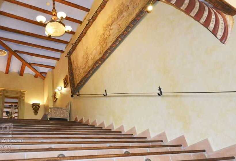 هتل Condes De Visconti