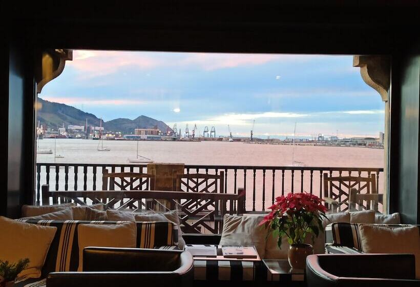 هتل Ercilla Embarcadero