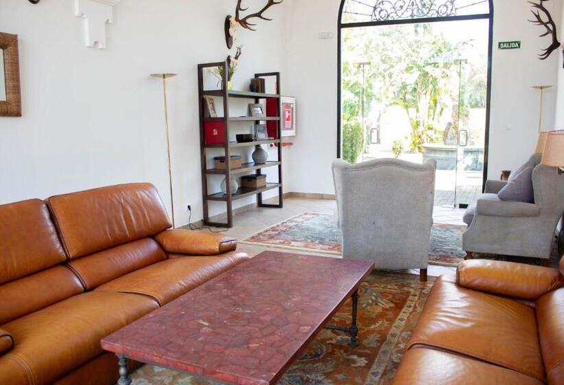 호텔 Hacienda Montenmedio