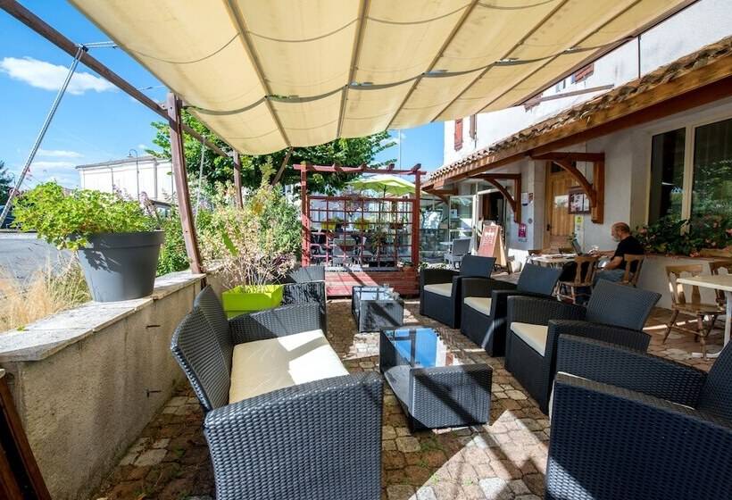 בית מלון כפרי Logis Hôtels   Hôtel Et Restaurant Les Voyageurs