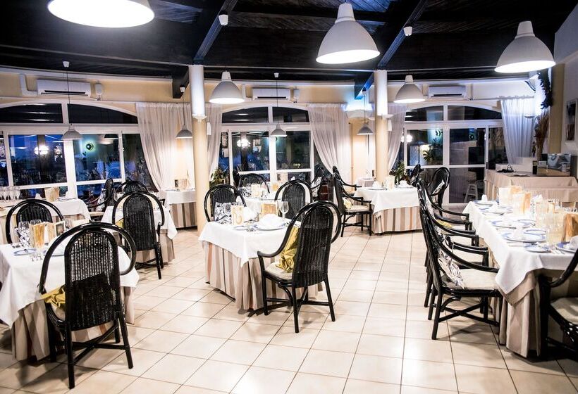 Отель Livvo Risco Del Gato Suites