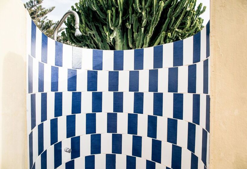 Отель Livvo Risco Del Gato Suites