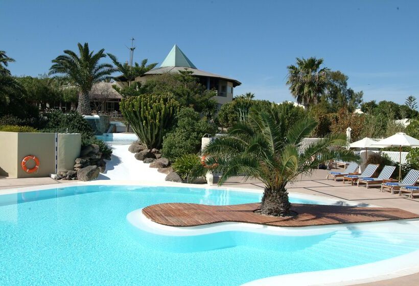 Отель Livvo Risco Del Gato Suites