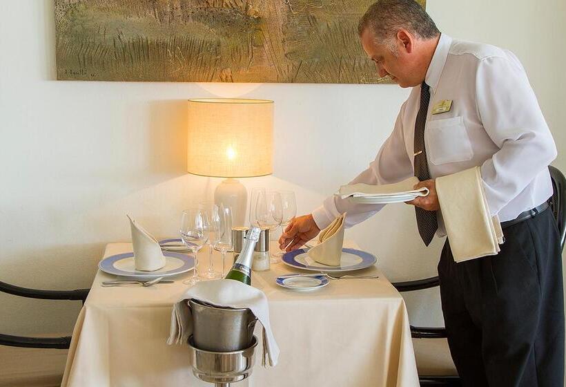 Отель Livvo Risco Del Gato Suites