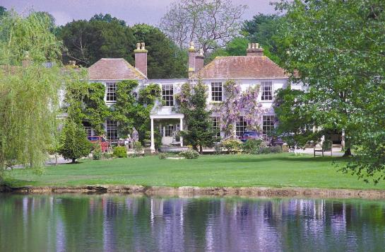 Hotell Powdermills Country House