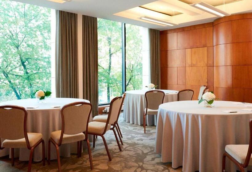 هتل The Westin Warsaw