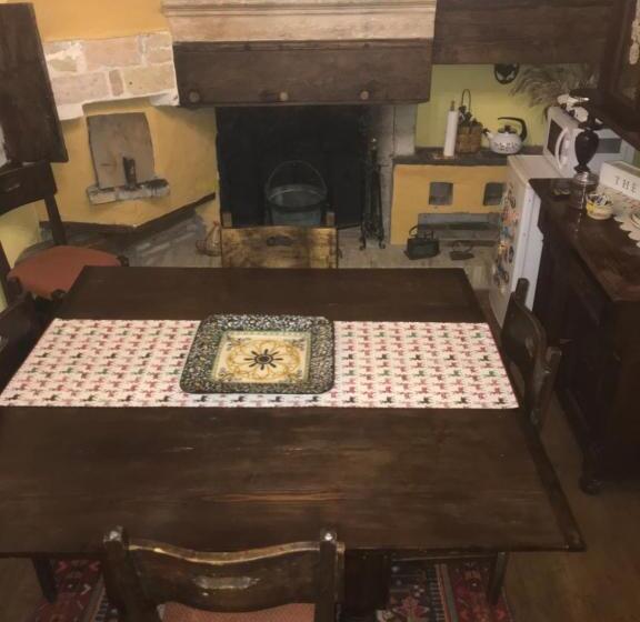 مبيت وإفطار Casa Gavenniae