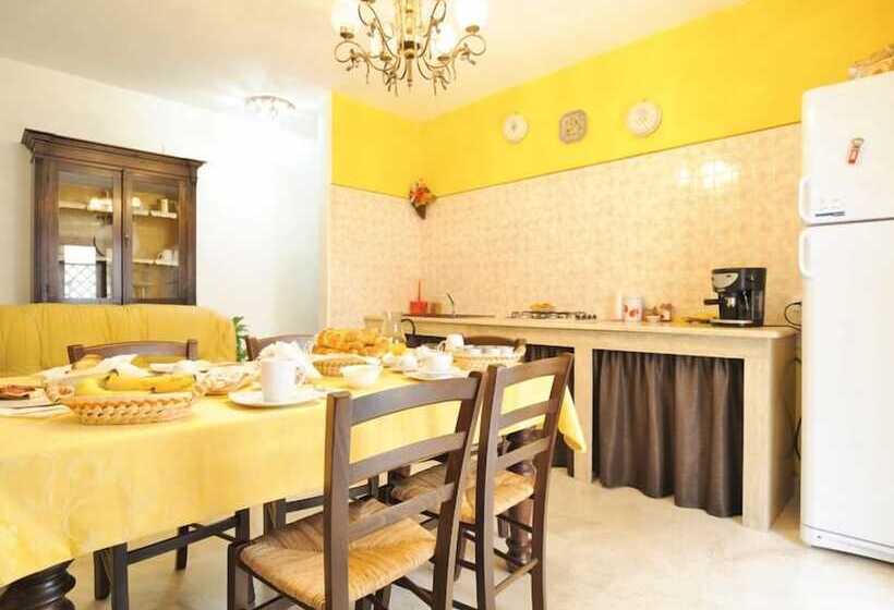 تختخواب و صبحانه La Casa Di Evita