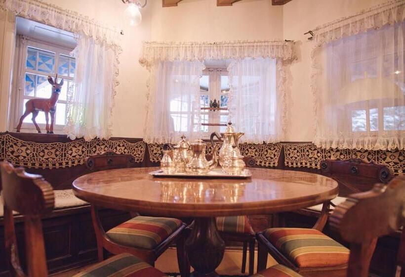 مبيت وإفطار La Crestolina