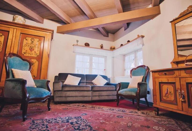 مبيت وإفطار La Crestolina