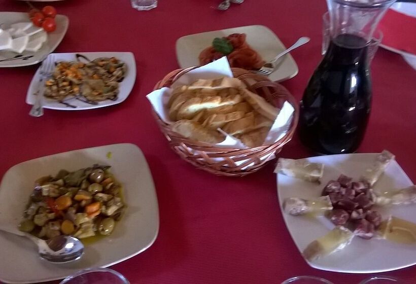 هتل روستایی Agriturismo Monte Criscione