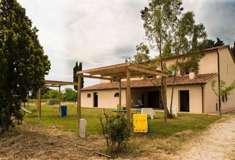 田舎風ホテル Poggio Agli Ulivi Agriturismo