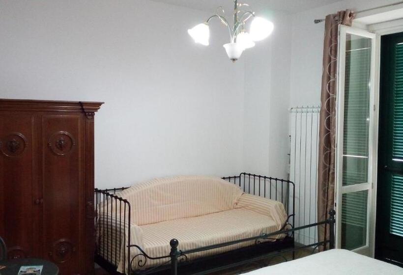 مبيت وإفطار Annabella S Country House