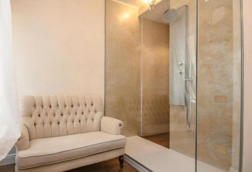 پانسیون Luxury Suite Sirmione