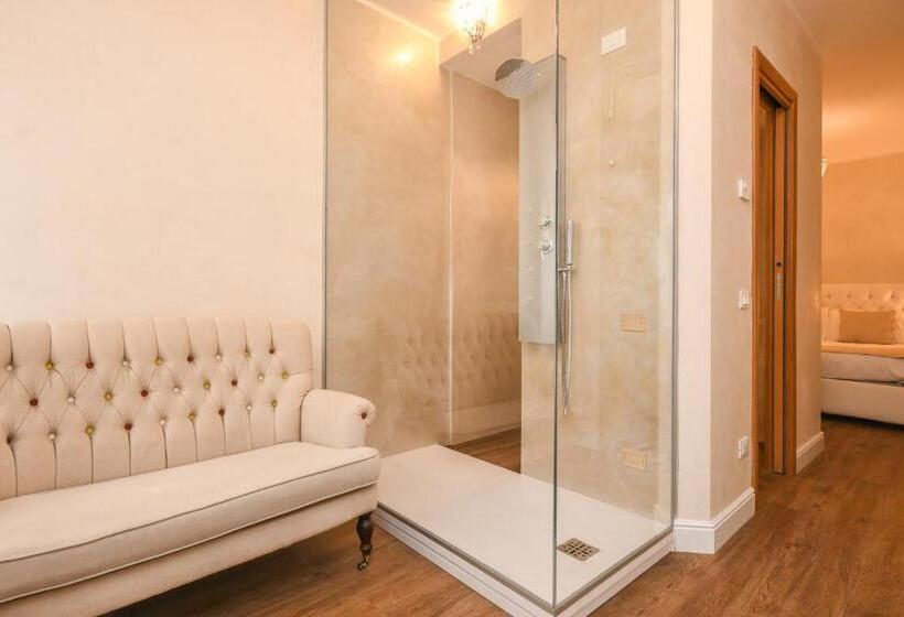 پانسیون Luxury Suite Sirmione