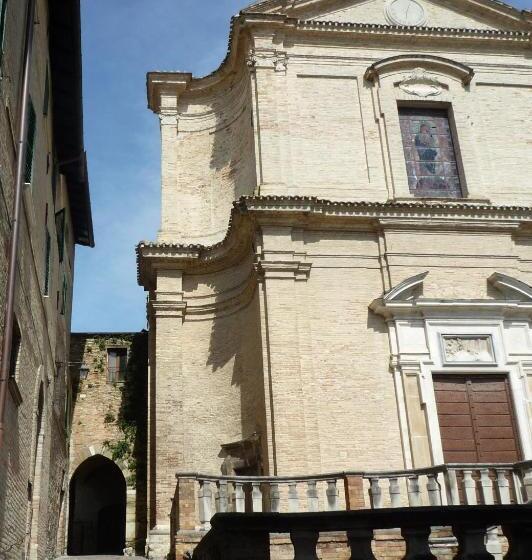 مبيت وإفطار Arco Di San Francesco