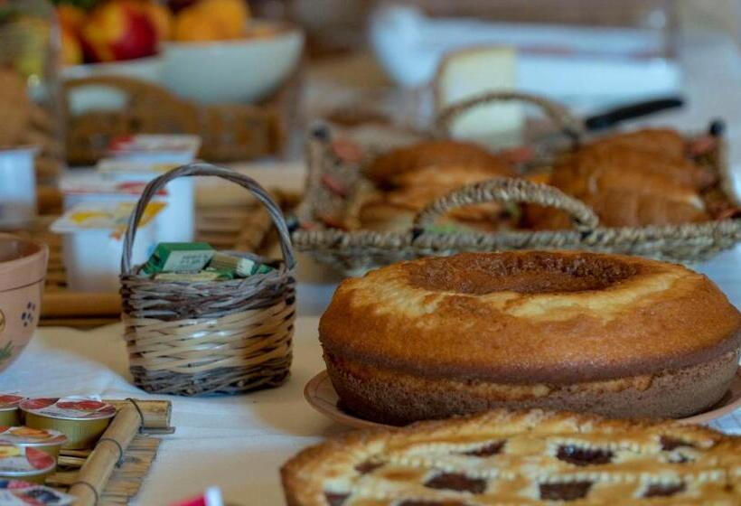 住宿加早餐  La Vecchia Corte